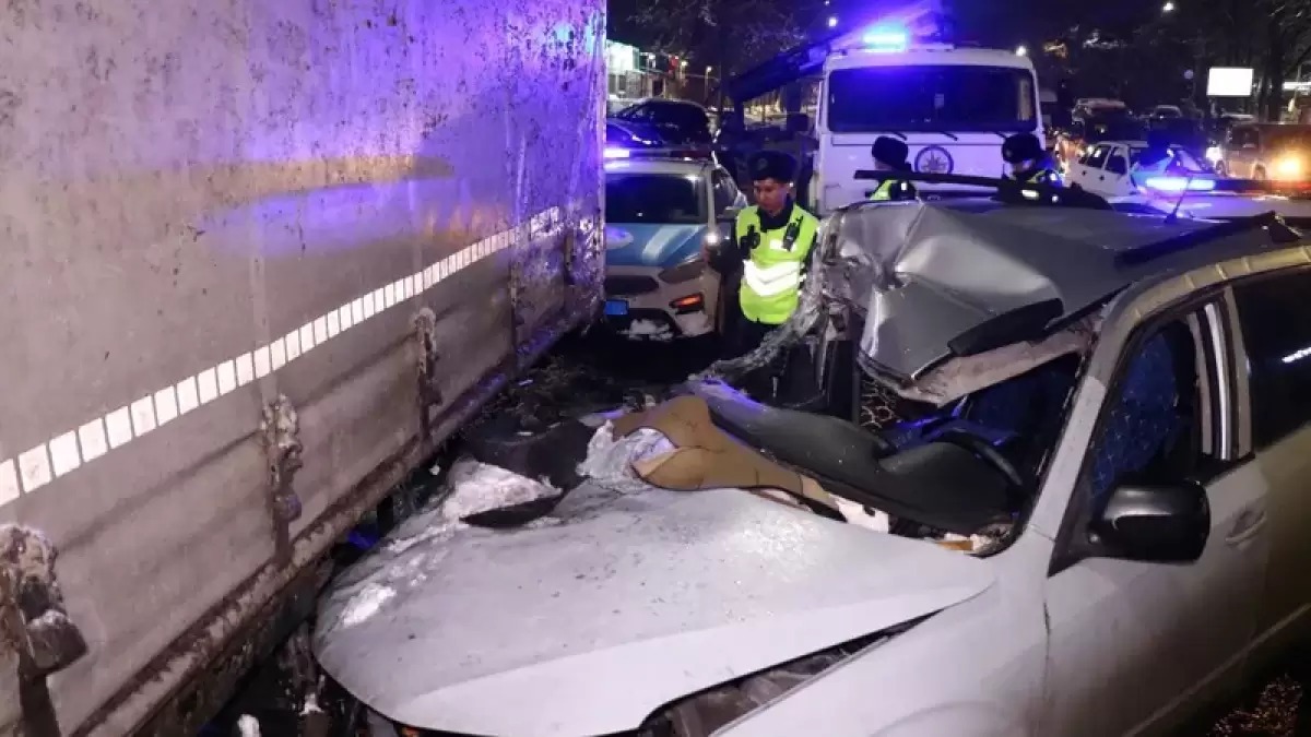 Almatydaǵy kólik apaty: qaza tapqandar men zardap shekkender bar