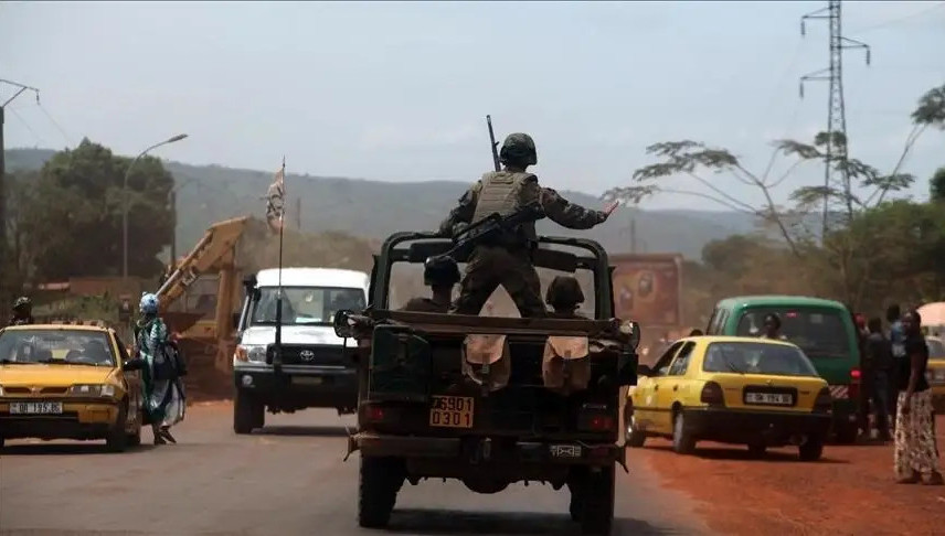 19 adam kóz jumǵan: Chad astanasynda prezıdent saraıyna shabýyl jasaldy