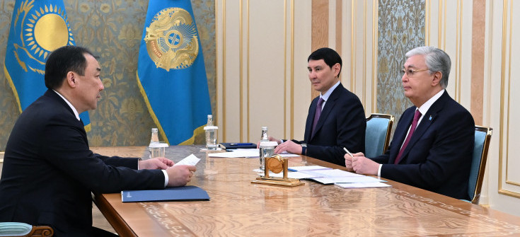 «Qazaqstan temir joly» kompanııasynyń basqarma tóraǵasy Prezıdentke esep berdi