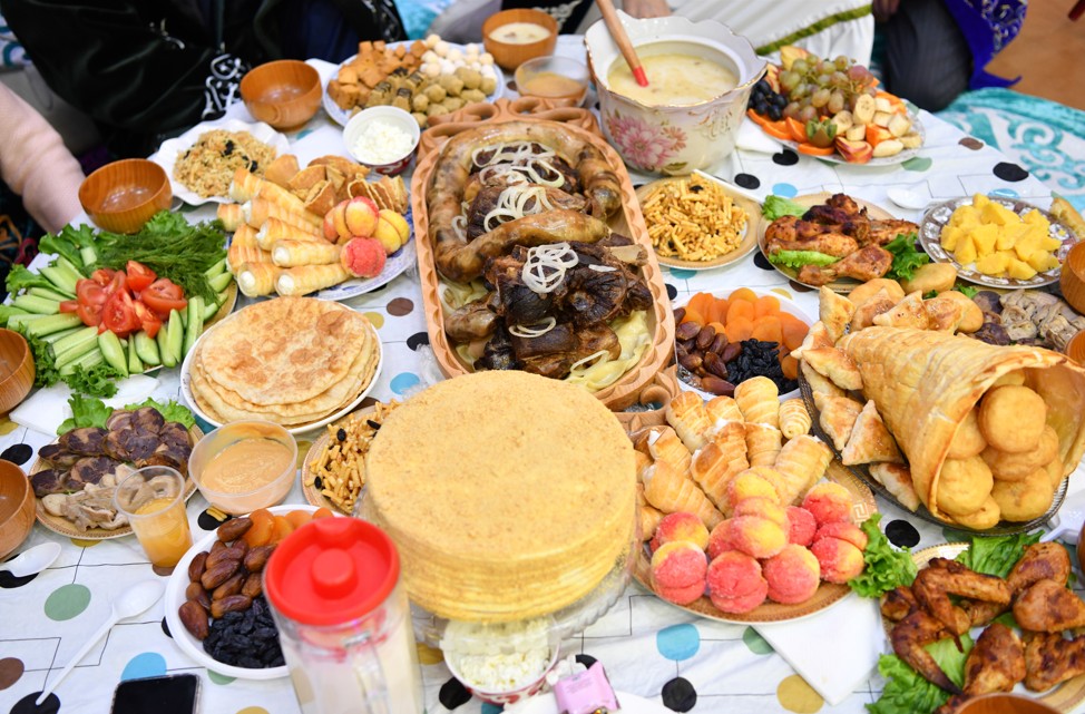 As berýde artyq ketip júrmiz