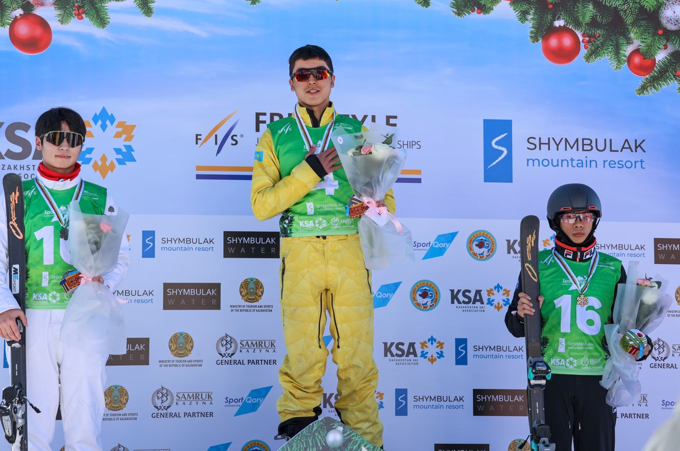 Dinmuhammed – tuńǵysh álem chempıony