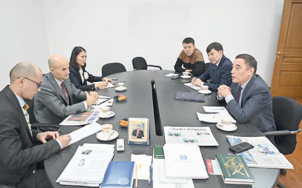 Farabı oqyǵan elmen aqparattyq baılanys