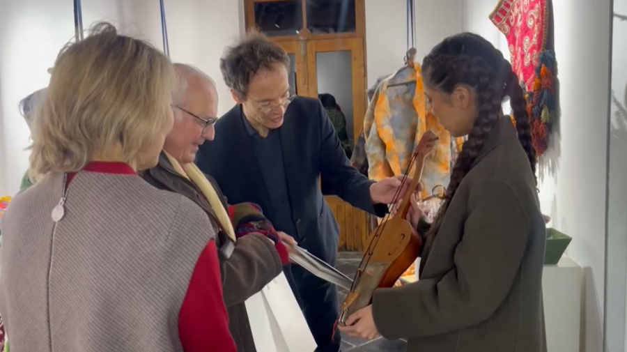 Ulttyq qolónerdi unatady