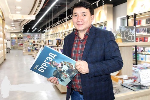 Qazaq qusbegiligin álemge áıgilegen