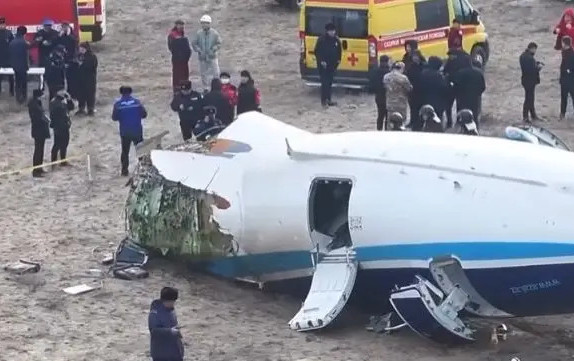 Kólik mınıstrligi AZAL ushaǵynyń qara jáshigi týraly aıtty