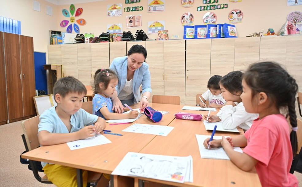 Bıyl bilim salasyn ne kútip tur?