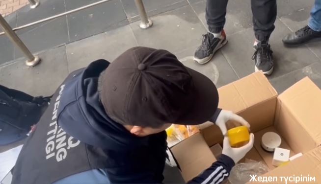 Taılandtan esirtkige tapsyrys bergen er adam 16 jylǵa sottaldy