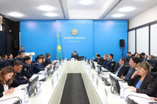 Almaty oblysynda qylmysty azaıtýdyń jol kartasy ázirlendi