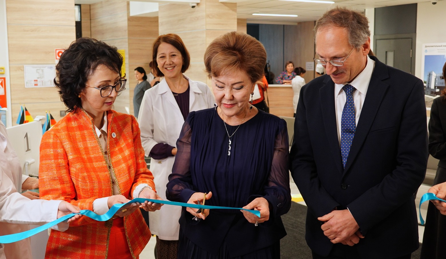 Sýqarańǵylyq emdeledi: Almatyda qazaq-nemis glaýkoma ortalyǵy ashyldy