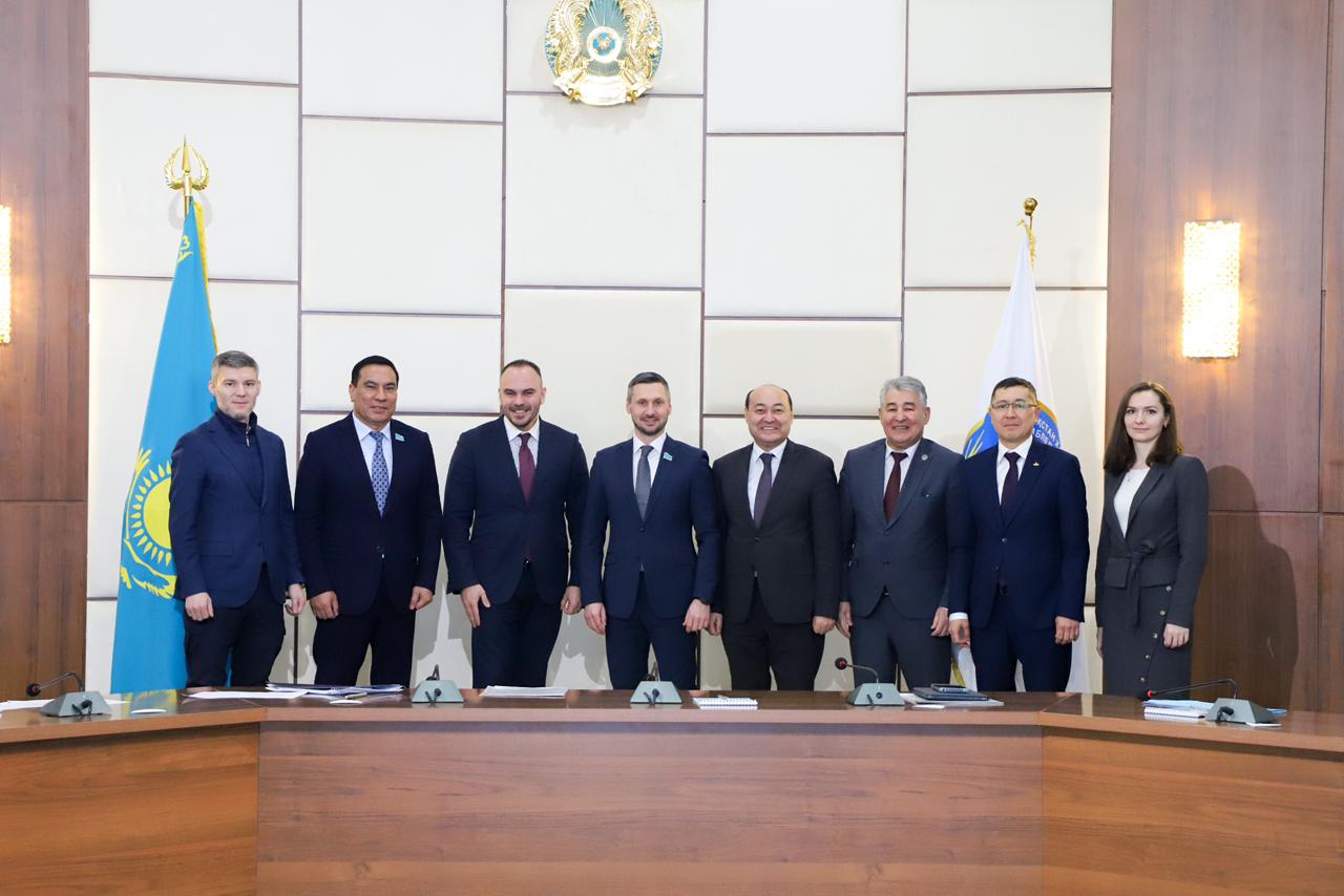 Jomart jandar 1 mlrd teńgeden asa kómek kórsetti