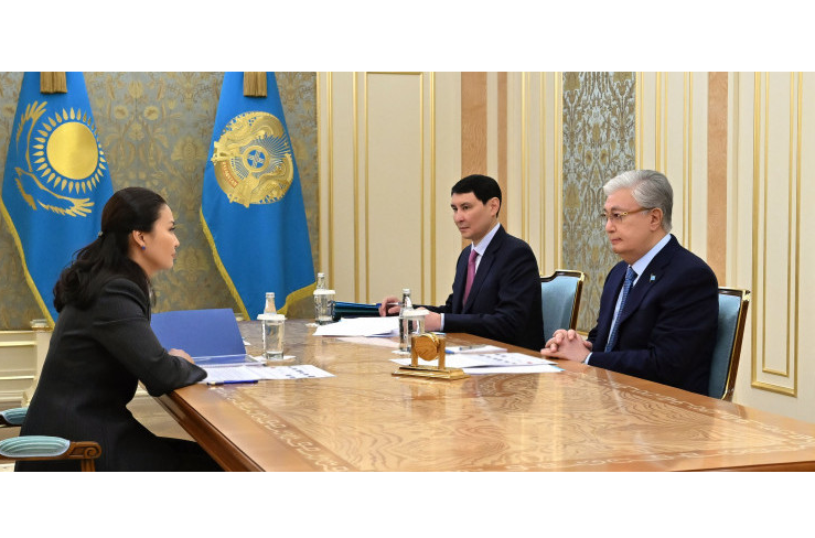 Memleket basshysy «Qazposhta» AQ basqarma tóraǵasyn qabyldady