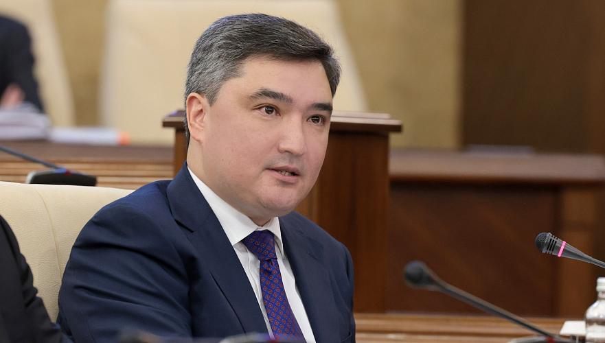 Bektenov ekonomıkalyq kórsetkishi tómen oblystardy atady