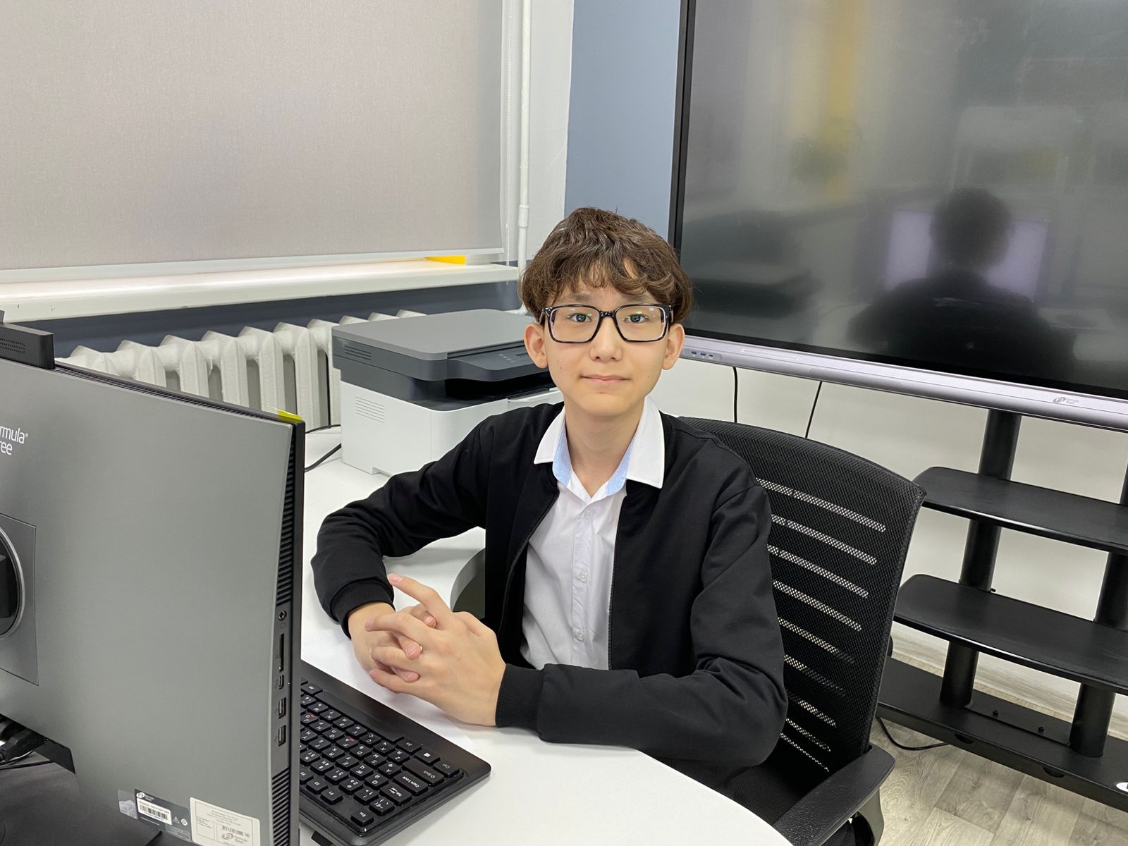 Ǵalam ǵajaptary: Oqýshy oılap tapqan júıe