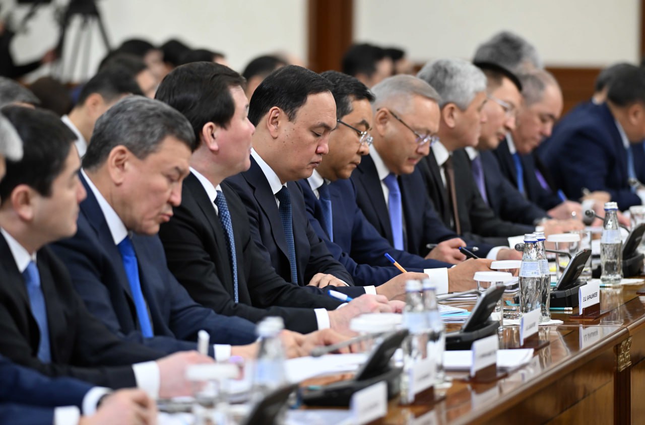 Prezıdent Úkimetke bankterge qatysty shara qabyldaýdy tapsyrdy