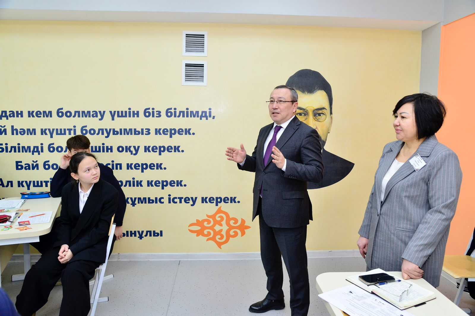 Almatyda «Abaı joly» roman-epopeıasyna arnalǵan ashyq sabaq ótti