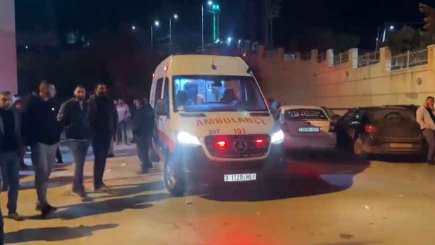 Izraıl shabýylynan 10 palestınalyq opat boldy