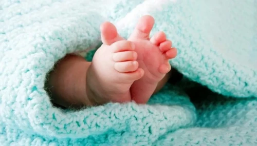 Jańa týǵan sábıin tastap ketken almatylyq áıel ustaldy