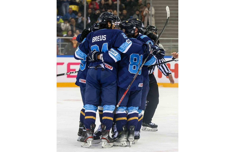 Qysqy Azııa oıyndaryn hokkeıshiler jeńispen bastady