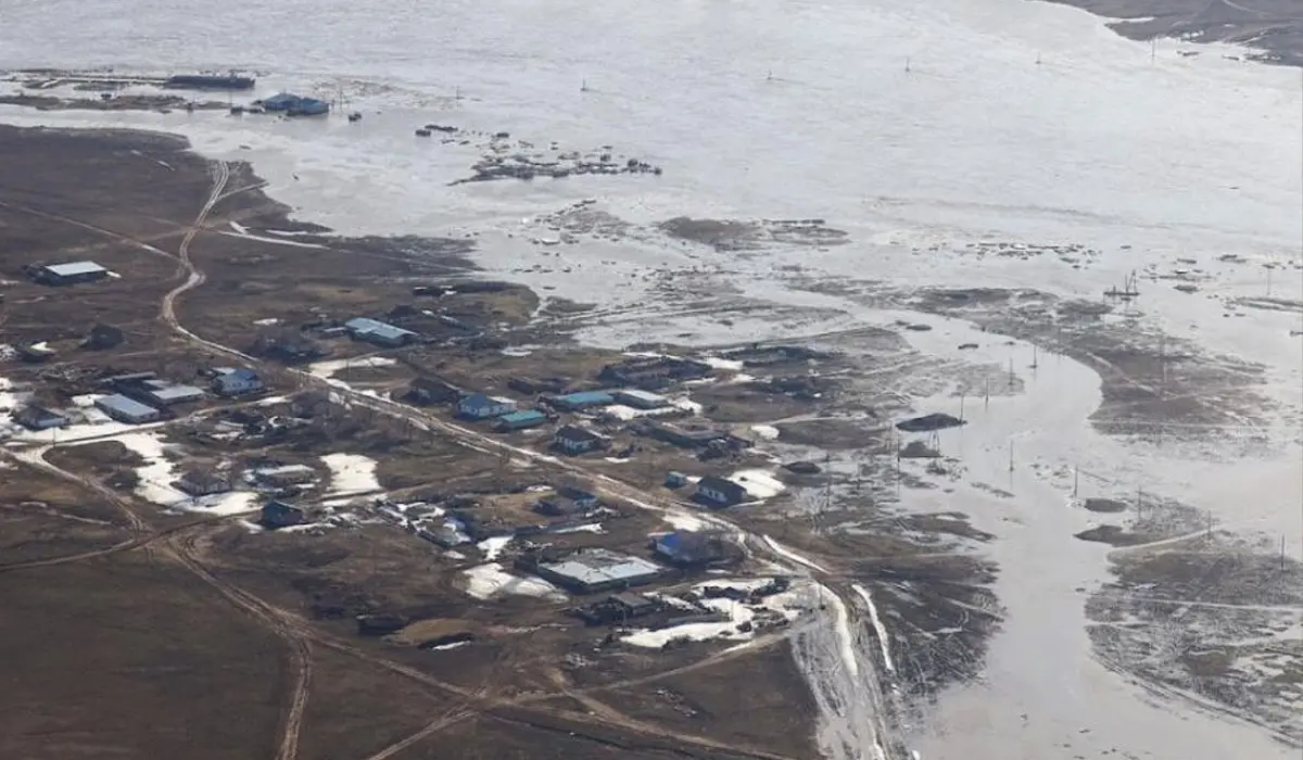 Aqtóbede tasqynǵa tosqaýyl qoımaǵan dırektor sottaldy