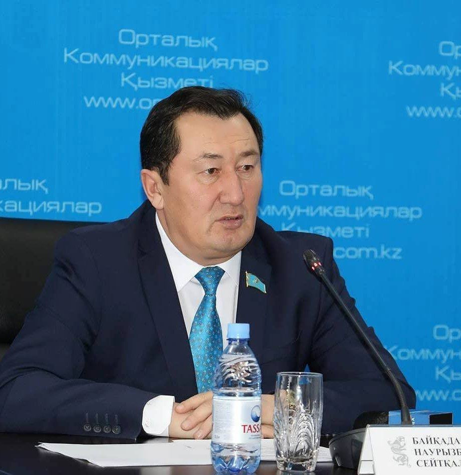 Kásipkerlerdi yntalandyrýǵa yqpal etedi - Naýryzbaı Baıqadamov