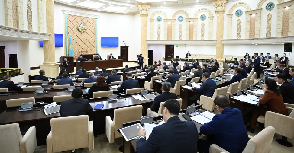 Senat jańa Bıýdjet kodeksin Májiliske qaıtardy