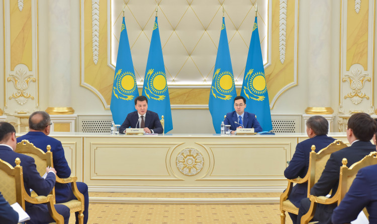 Ishki saıasattaǵy negizgi basymdyqtar talqylandy