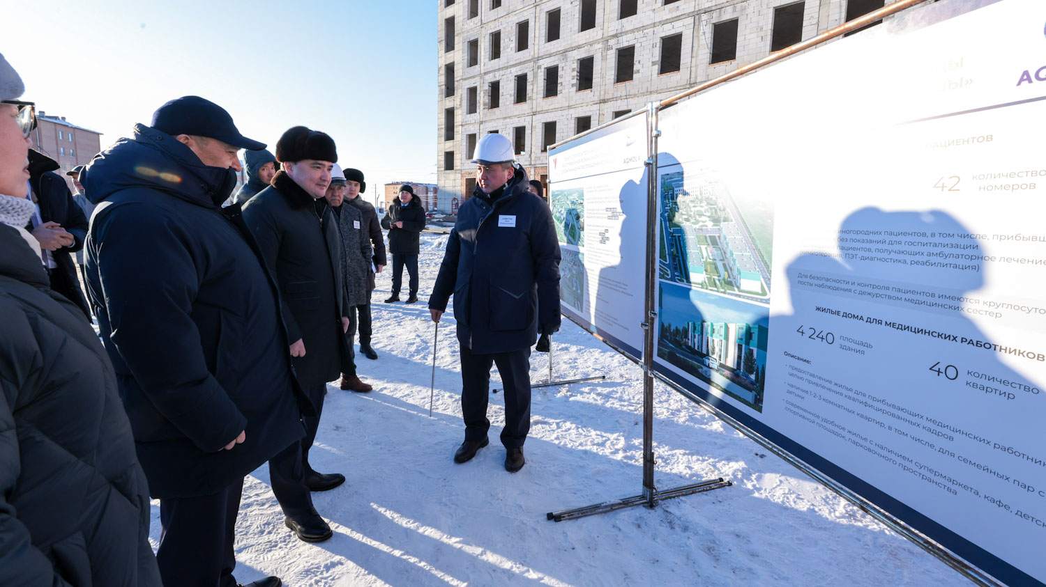 Oljas Bektenov Qosshynyń bas josparymen tanysty