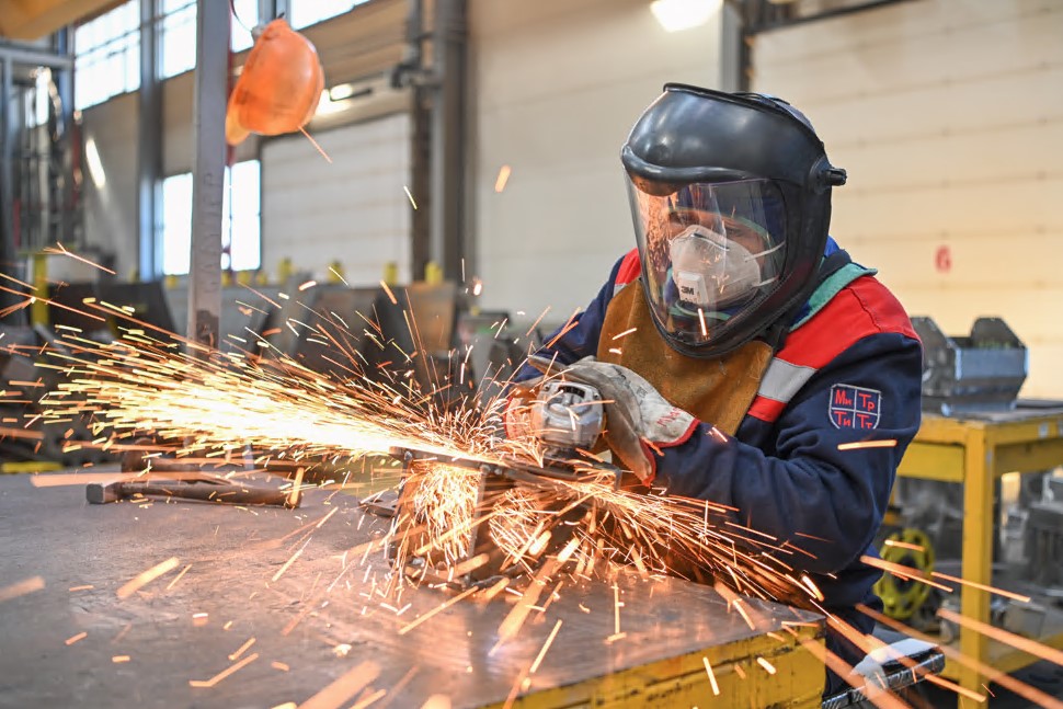 Eńseni bıiktetken eńbek jobasy