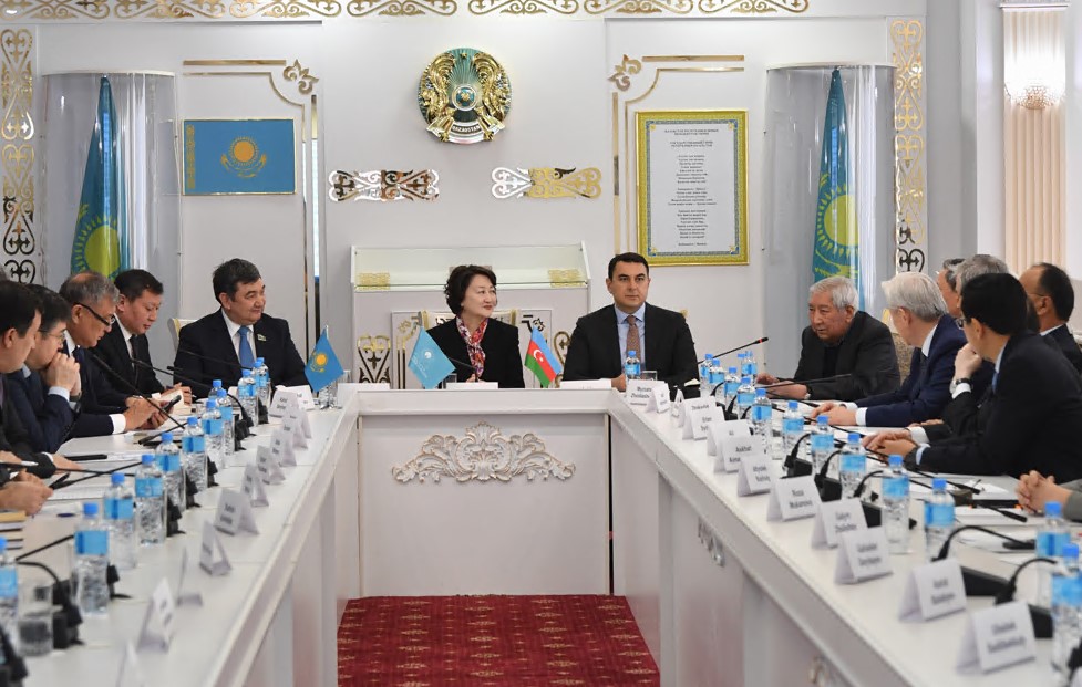 «Tasqa jazylǵan tarıh» oqyrmanǵa jol tartty