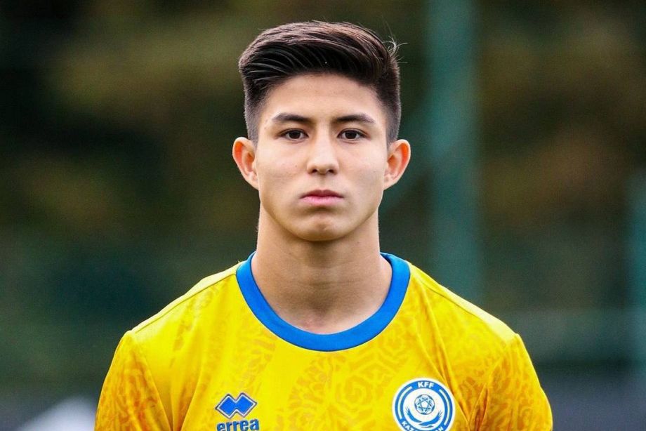 Qazaqstandyq fýtbolshy Dastan Sátbaev «Chelsımen» kelisimshartqa otyrdy