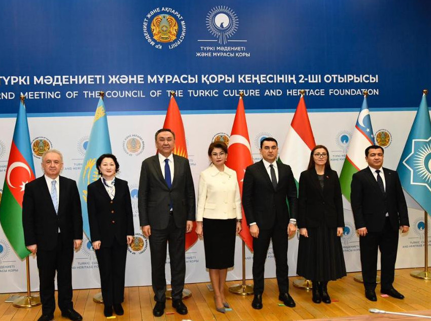 Túrki mádenıeti jáne murasy qory keńesiniń otyrysy ótti