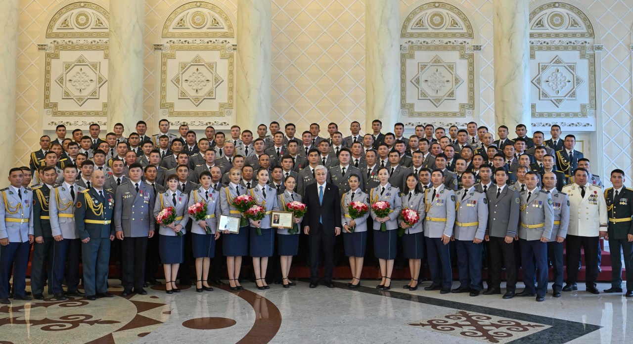Eshkimge jaltaqtamaı, óz saıasatymyzdy júrgizemiz - Prezıdent