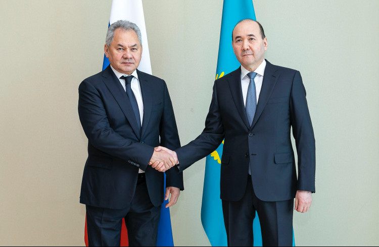 Eki eldiń Qaýipsizdik keńesiniń hatshylary kelissózder júrgizdi