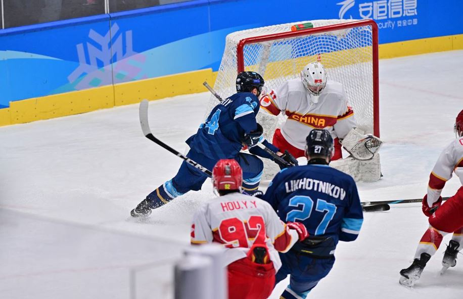 Hokkeıshiler Azıadanyń fınalynda oınaıdy