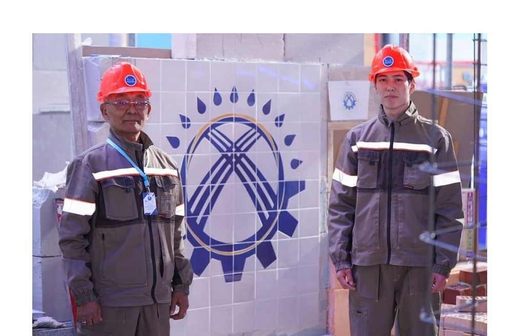 Qysh taqtaıshaǵa «Jumysshy mamandyqtary jyly» logotıpi salyndy