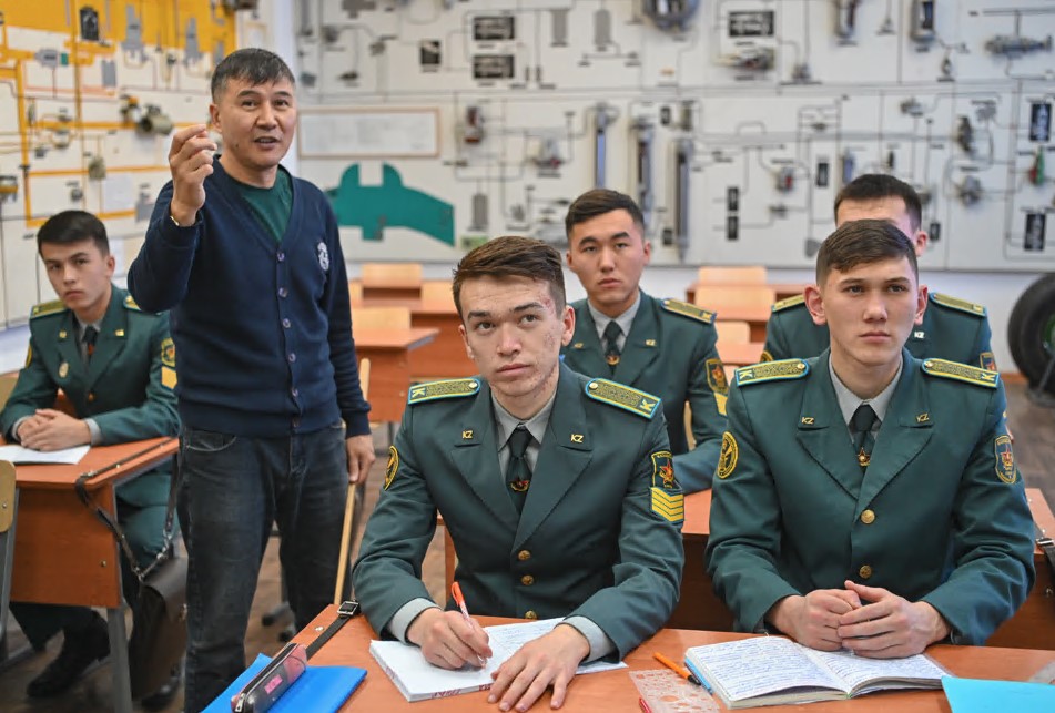 Otanshyldyq tárbıe dáıekti bolǵany jón