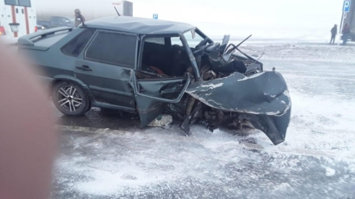 Tas joldaǵy apattan bes adam zardap shekti