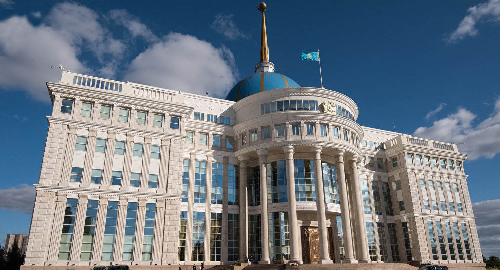 Prezıdent ákimshiliginde aýys-túıis boldy