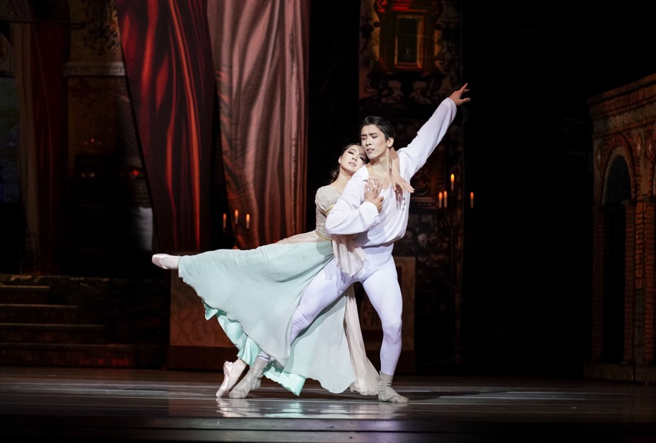 Máńgilik taqyryp, jańashyl lep