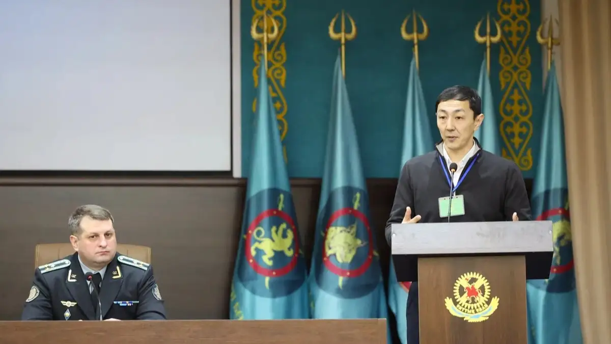 Qos qurylym kúsh biriktirmek