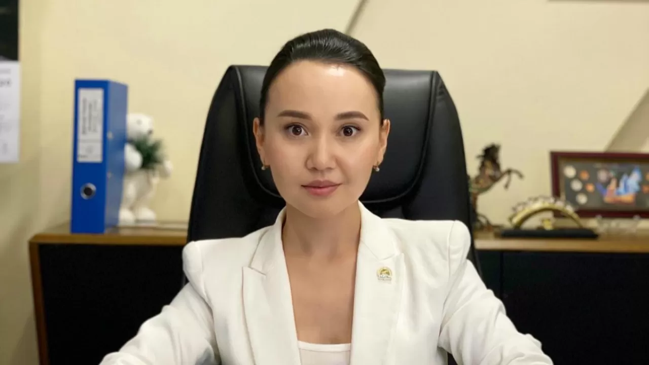 100 tomdyq qylmystyq is: Perızat Qaıratqa qatysty tergeý qashan aıaqtalady?