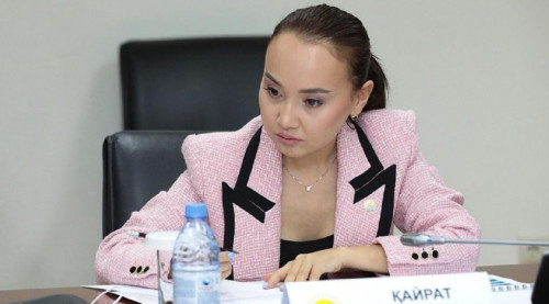 Perızat Qaıratqa jańa aıyp taǵyldy