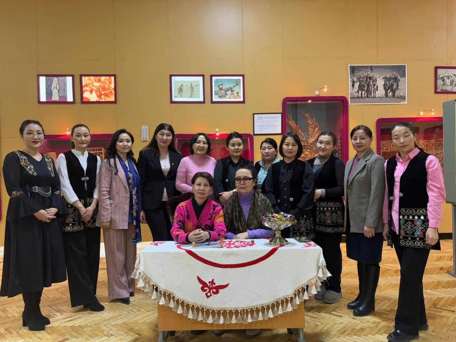 Roza RYMBAEVA: «Elden keldi» dep erekshe qurmettedi