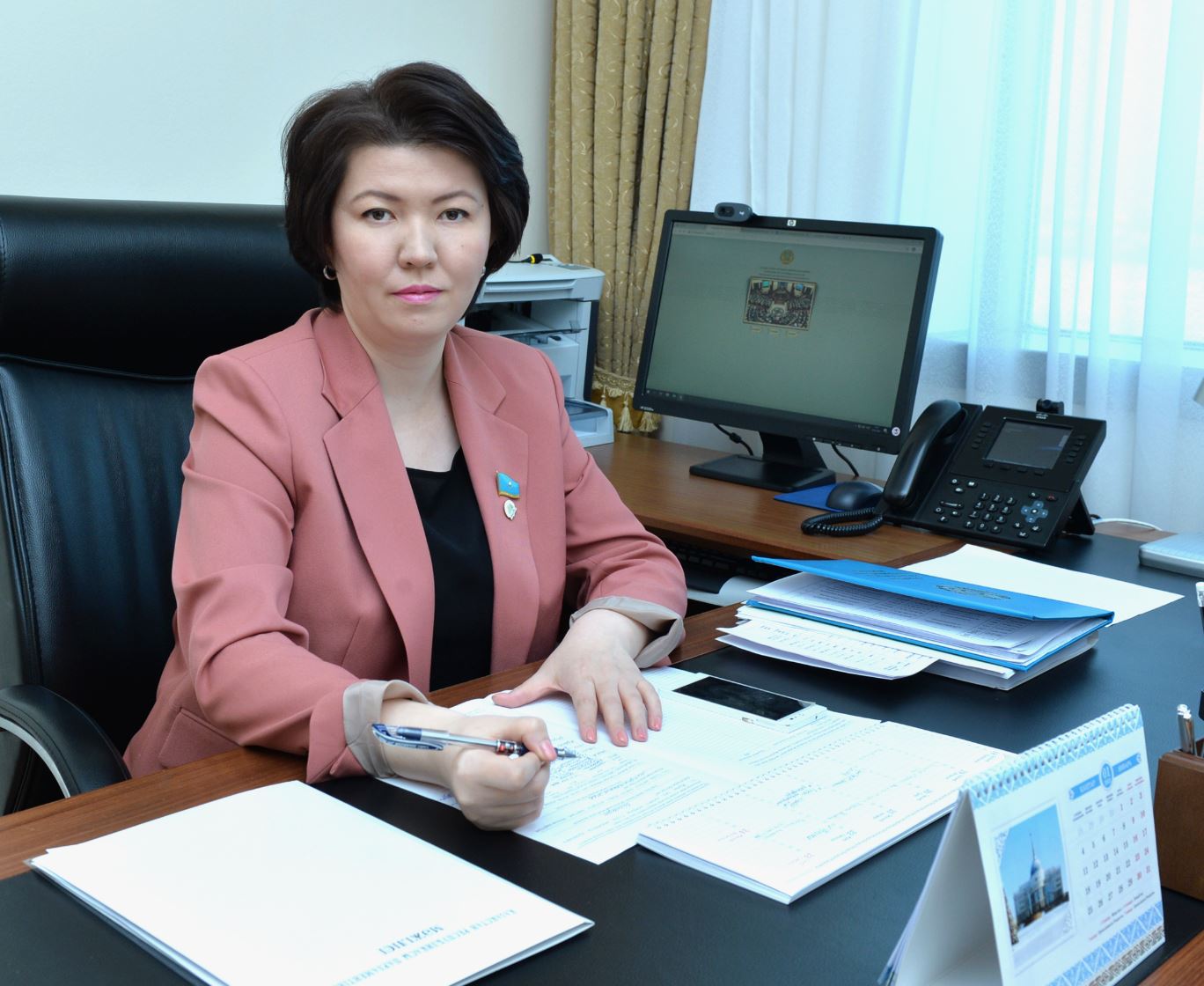 Juldyz SÚLEIMENOVA: Jańa býyndy ıntellektýaldyq qundylyq uıystyrady