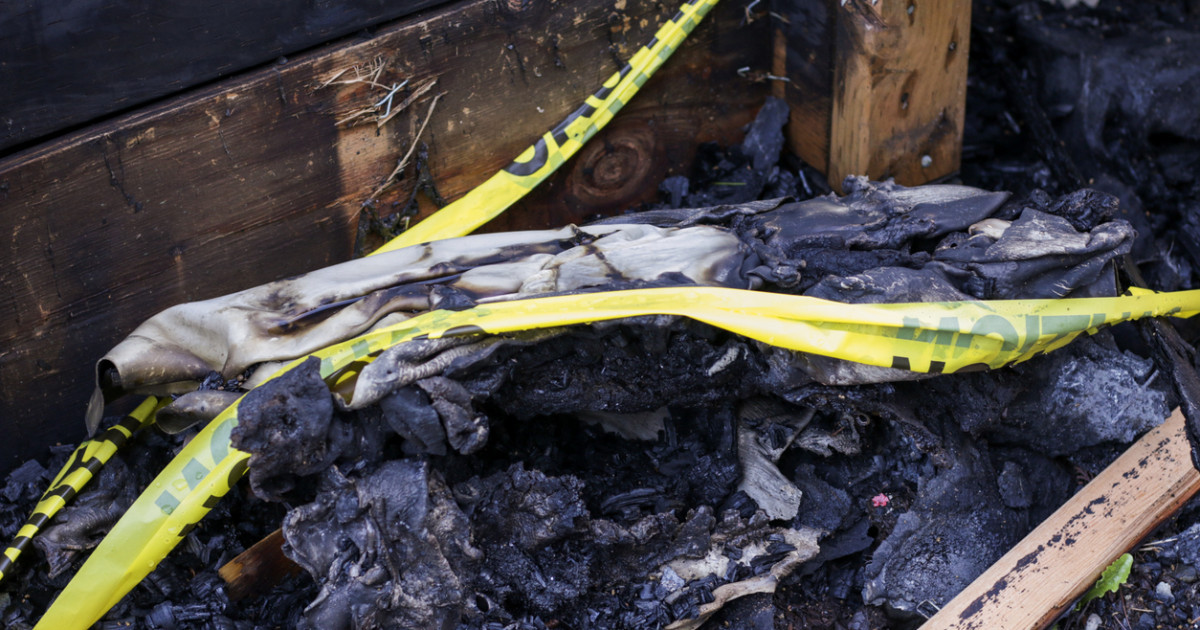 Býrabaıda órtten keıin 63 jasar er adamnyń máıiti tabyldy