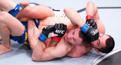 Bekzat Almahan «Sýpermenmen» aıqasady