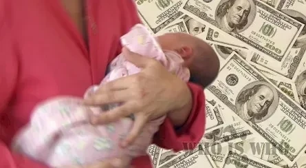 Áıel jańa týǵan sábıin 650 myń rýblge satyp jibergen