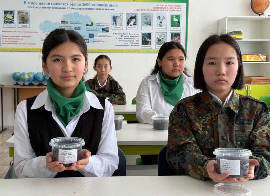 Qorshaǵan ortanyń jas qamqorshylary