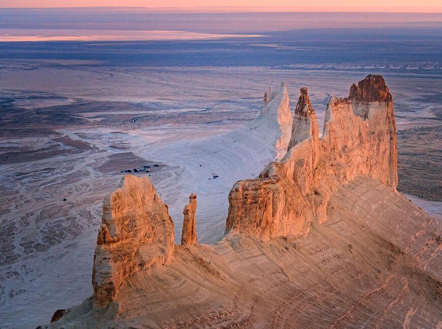 Bozjyra men Aıraqty álemdik saıahat tizimine enedi