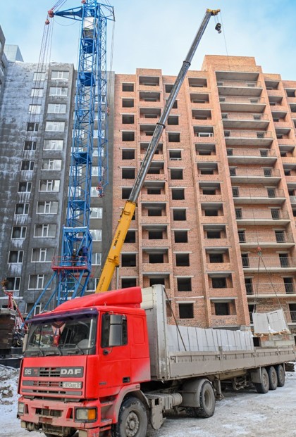 Qurylys materıaldary óndirisi: ınvestısııa da, ımport ta ósti